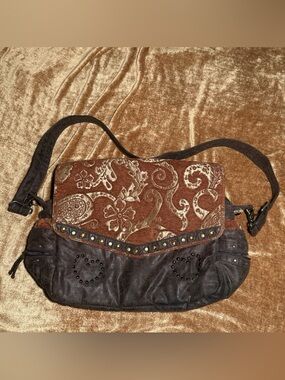 Wendy Bellissimo crossbody bag